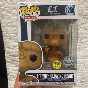 Funko E.T. Glows in the Dark Figure